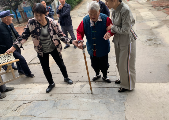 夕陽更紅，晚霞更美，海博醫療開展關愛老人慰問活動